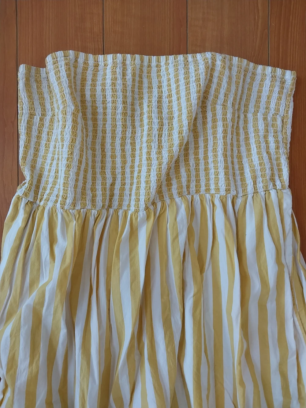 Beautifuk A New Day Yellow/White Strapless Smocked Midi Dress Sz Size Large L - Picture 8 of 9